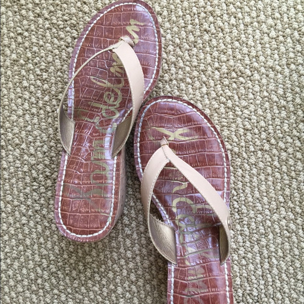 Sam Edelman flip flops.